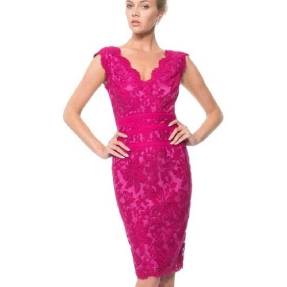 Tadashi Shoji Dresses & Skirts - Tadashi Shoji V Neck Lace Cocktail Dress 8 Pink
